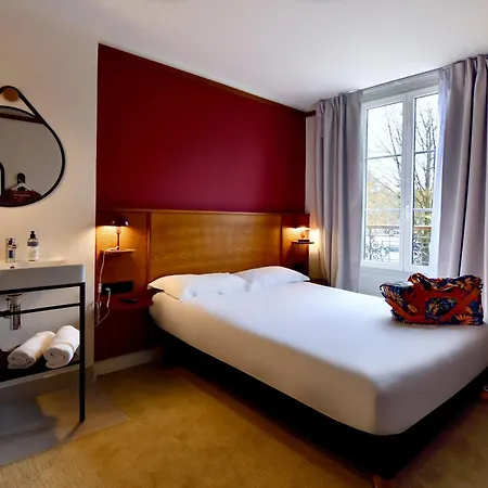 Agate Hotel 3*