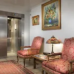 Agate Hotel 3*