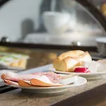Agate Hotel 3*