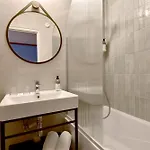 Hotel Agate