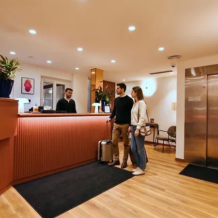 Agate Hotel 3*