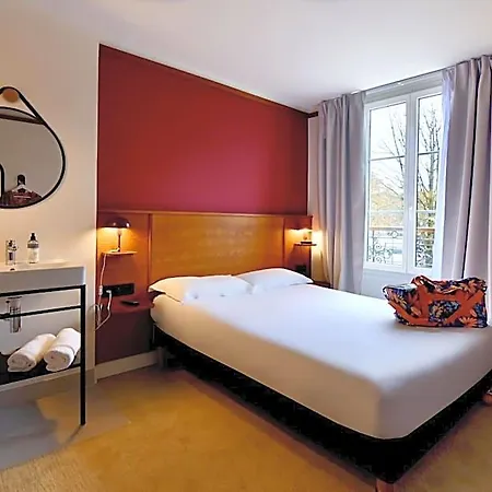 Agate Hotel