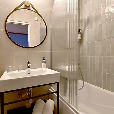 Agate Hotel