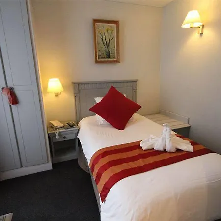 Agate Hotel 3*