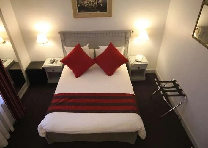 Agate Hotel 3*